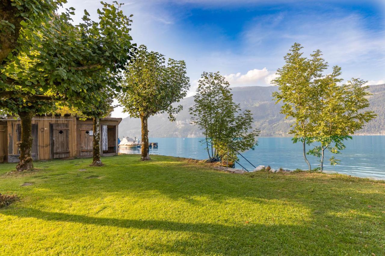Strandhuesli Directly On Lake Thun دارليغن المظهر الخارجي الصورة