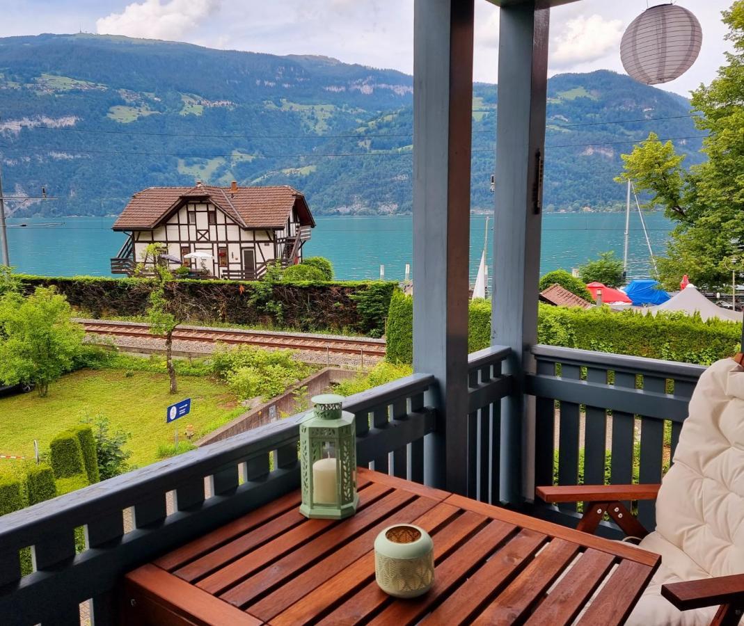 Strandhuesli Directly On Lake Thun دارليغن المظهر الخارجي الصورة